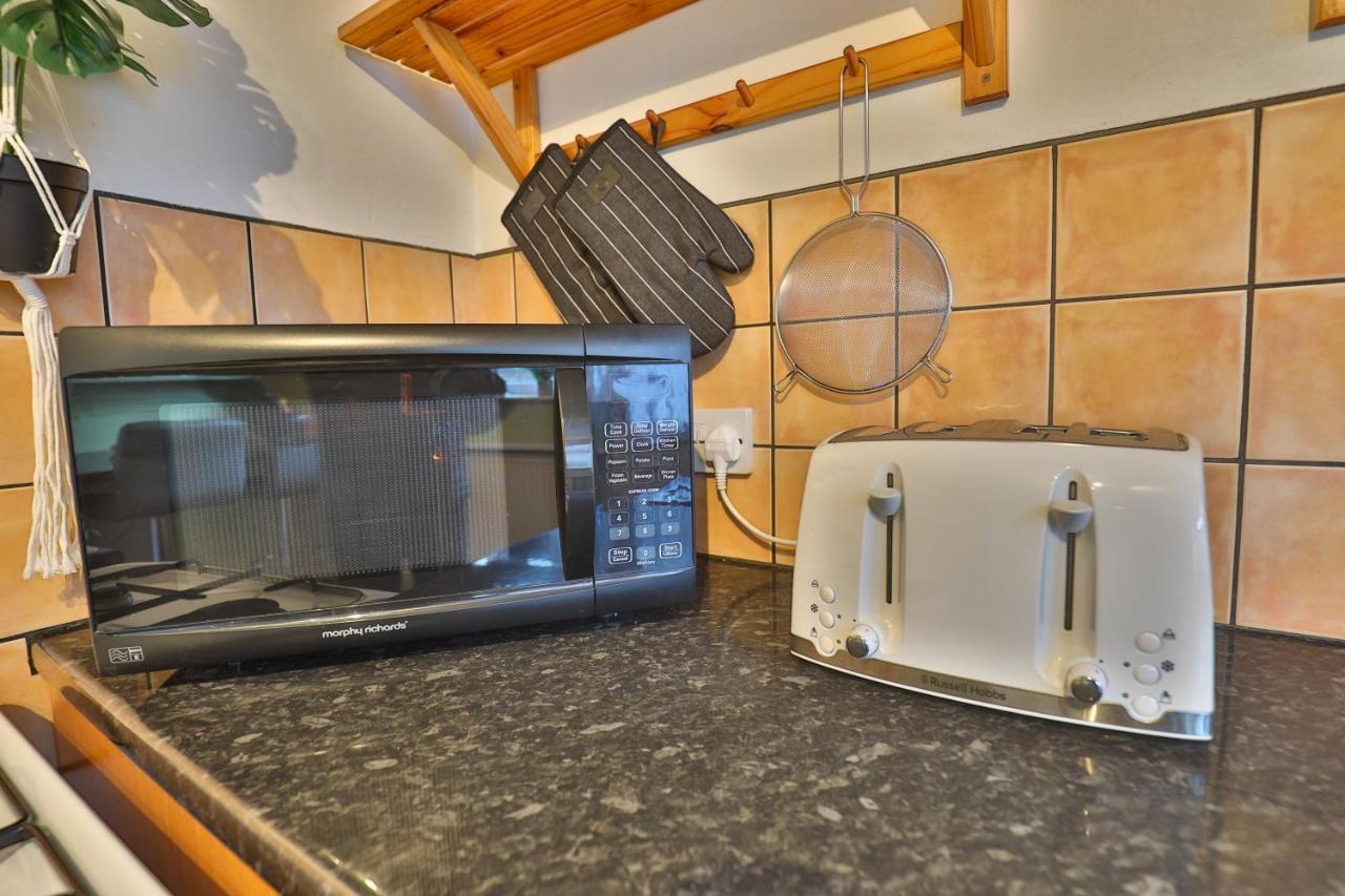 Devon St - Cozy Home, Free Easy Parking! Kingston upon Hull Exterior foto