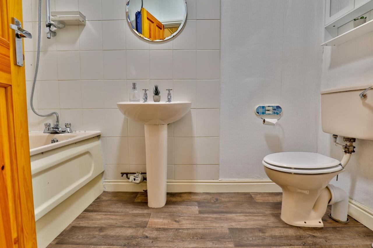 Devon St - Cozy Home, Free Easy Parking! Kingston upon Hull Exterior foto